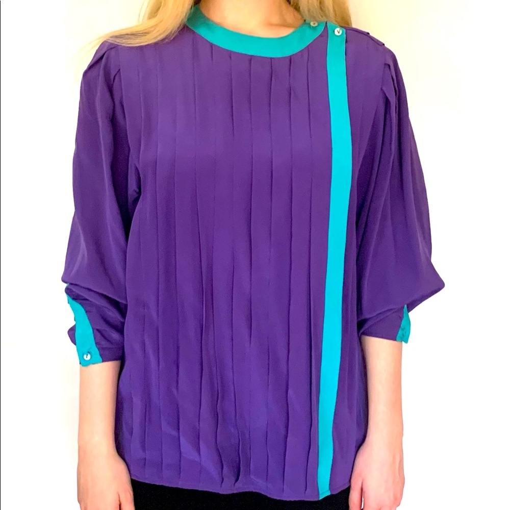 Lovely 100% silk purple tunique with turqois silk collar & hidden button line L